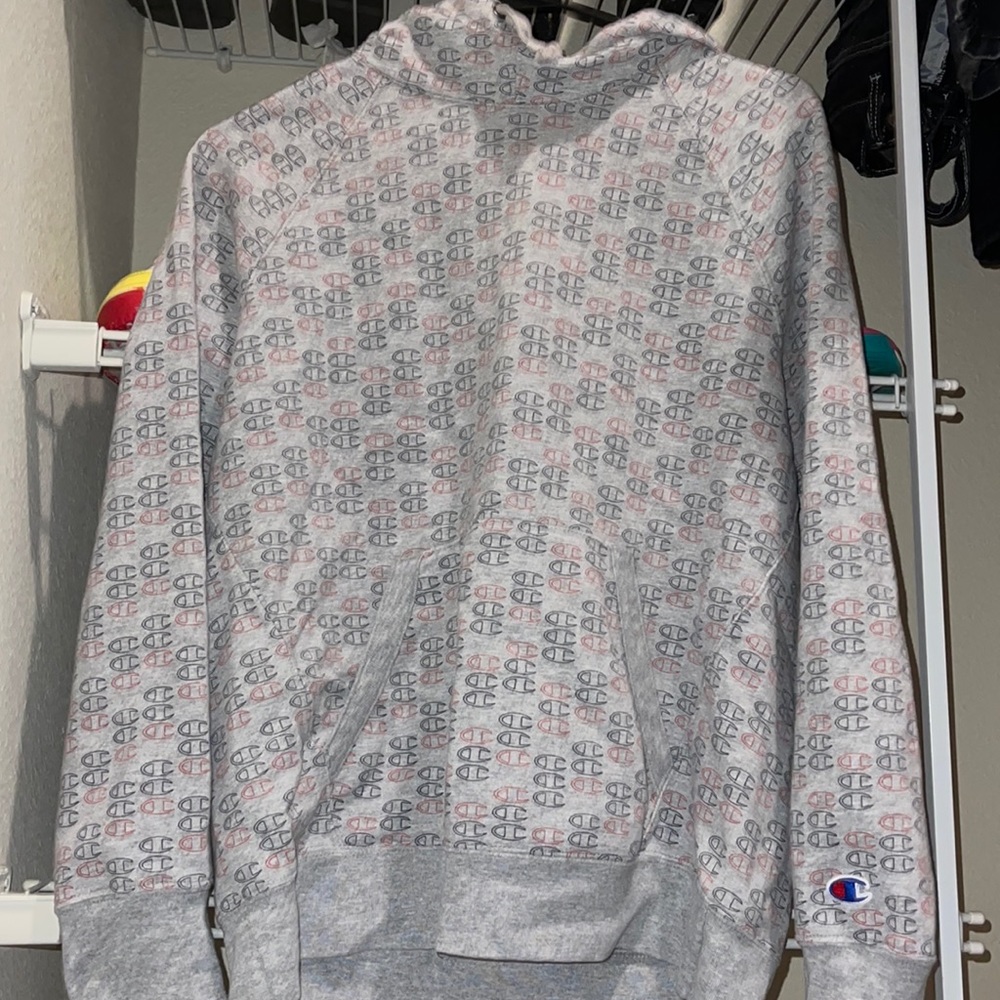 Champion hoodie size M